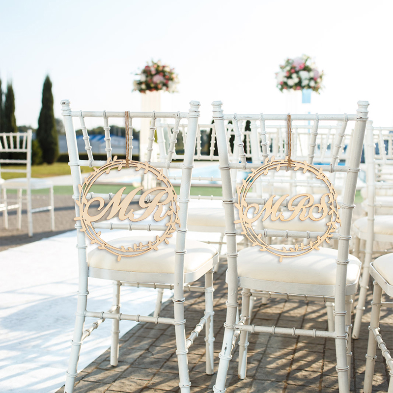 2 ชิ้นงานแต่งงานเก้าอี้ไม้จี้  - Wedding Supply Rentals บทวิจารณ์และราคา